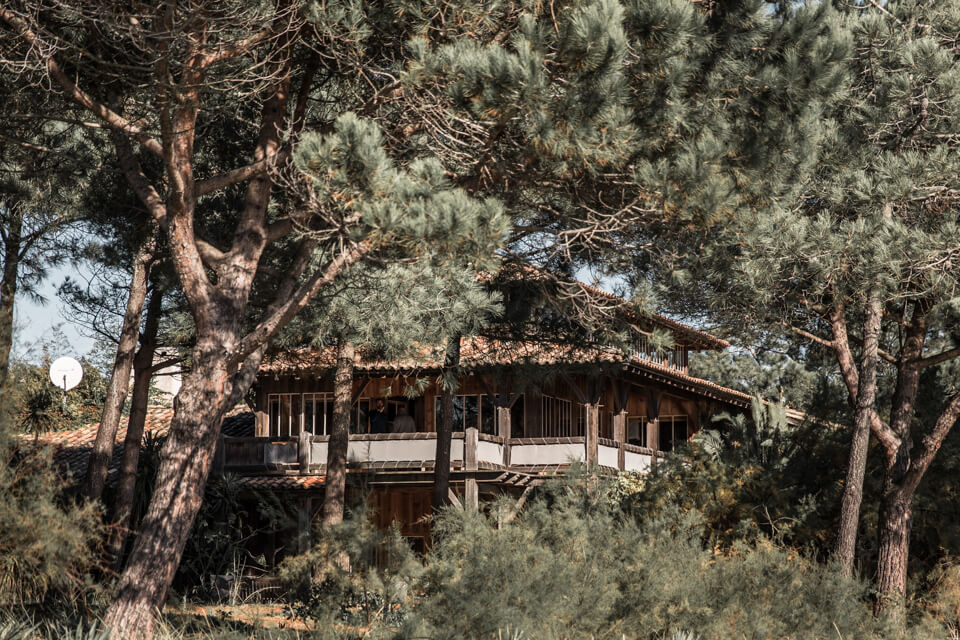 La cabane pour le mariage de vos rêves, au milieu des pins, face à l'océan