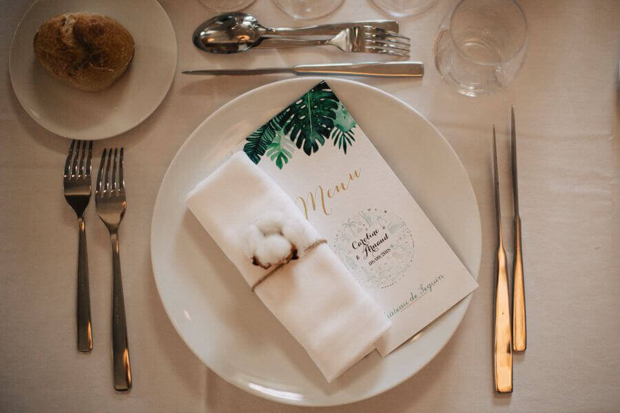 La présentation idéale de la serviette indispensable pour finir l’art de la table by Weday's